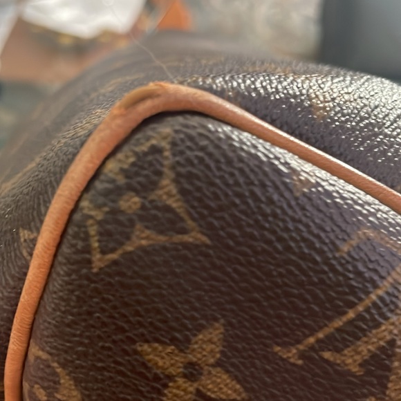 Louis Vuitton Speedy 30 EUC two owners - Picture 8 of 11